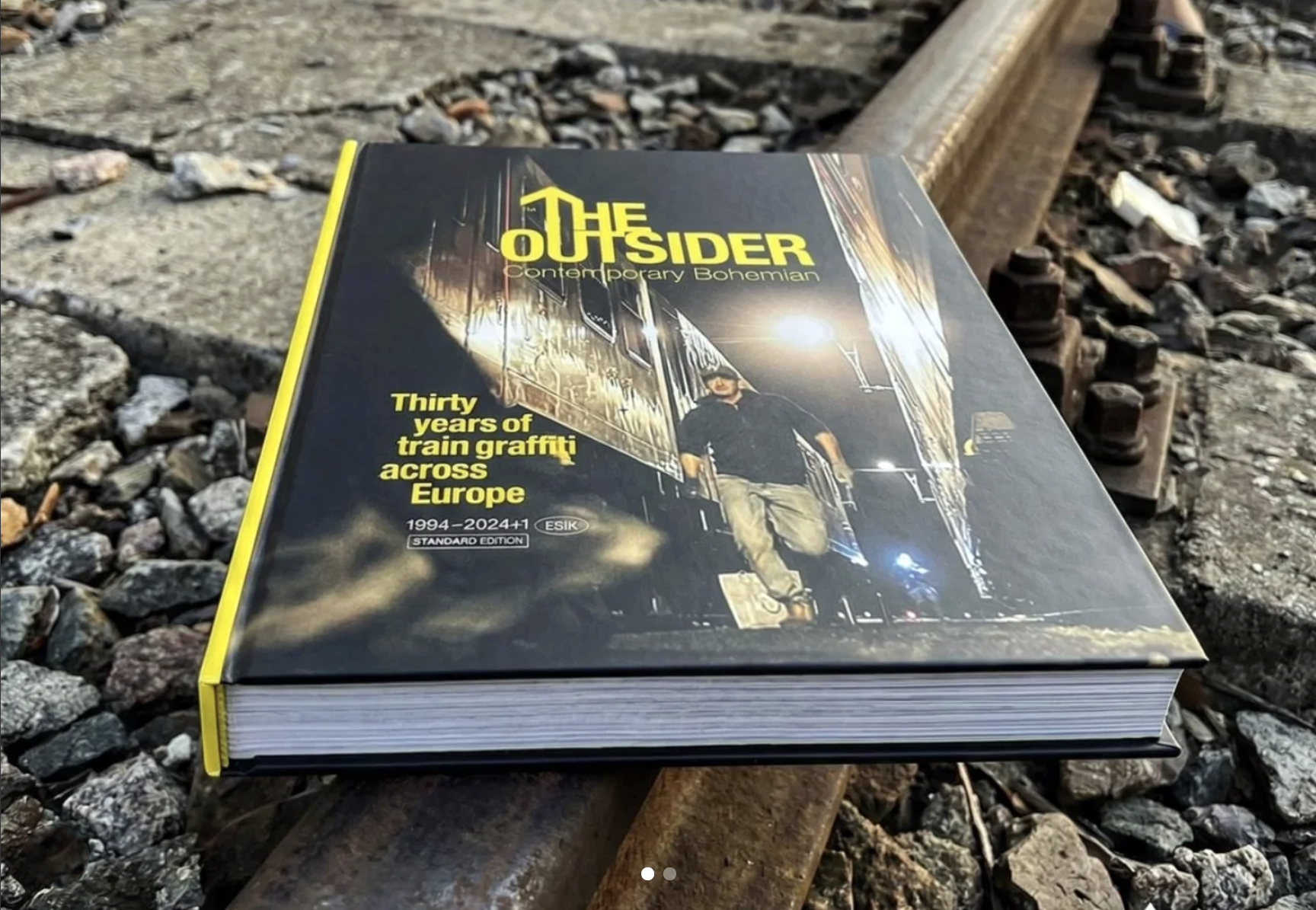 Esik's Book | Art Direction, Editorial Design | © Alberto Leonardo | Designer