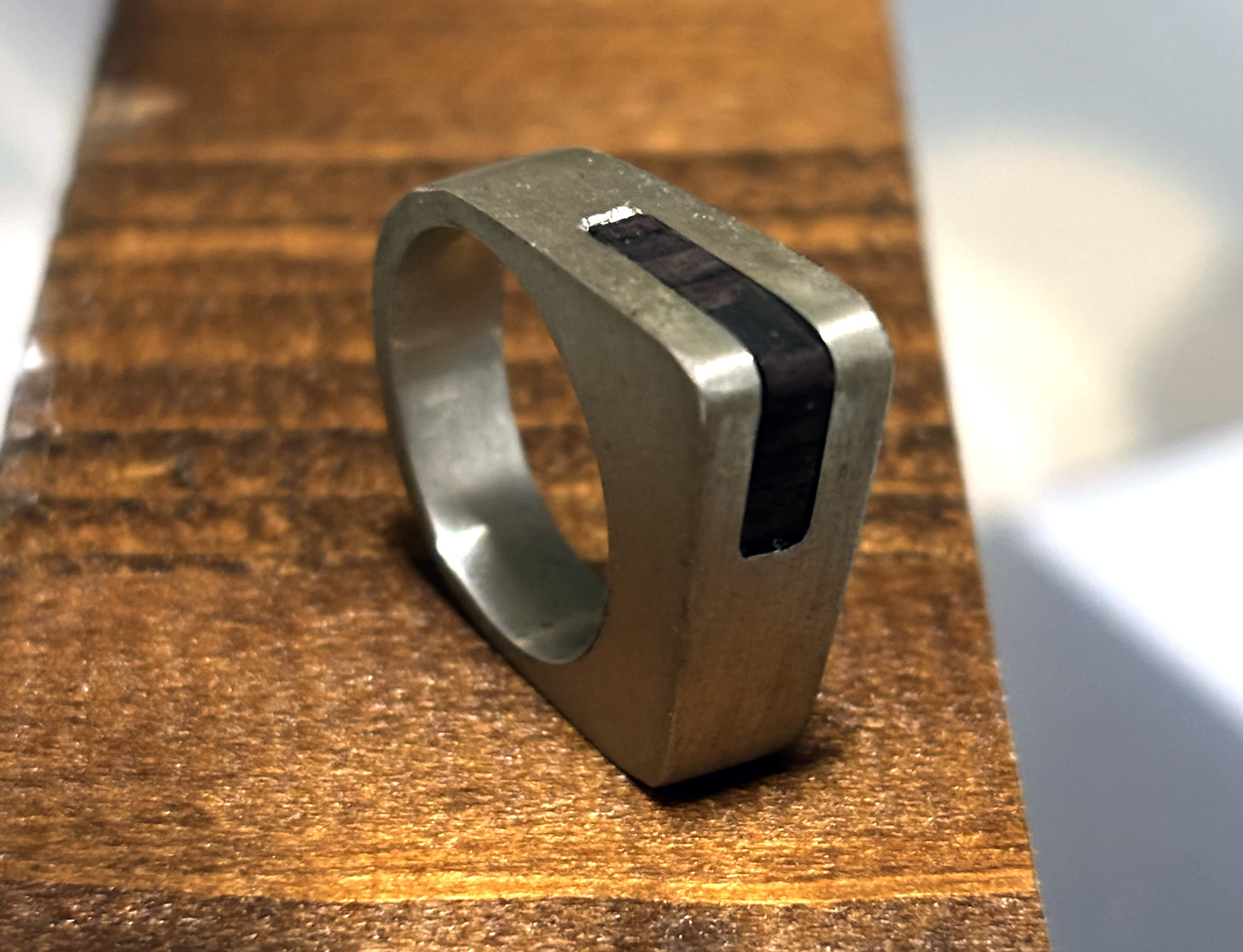 Contemporary Jewelry Design | © Alberto Leonardo | Designer