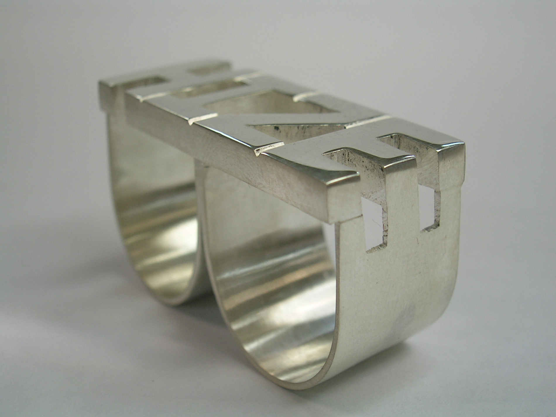 Contemporary Jewelry Design | © Alberto Leonardo | Designer